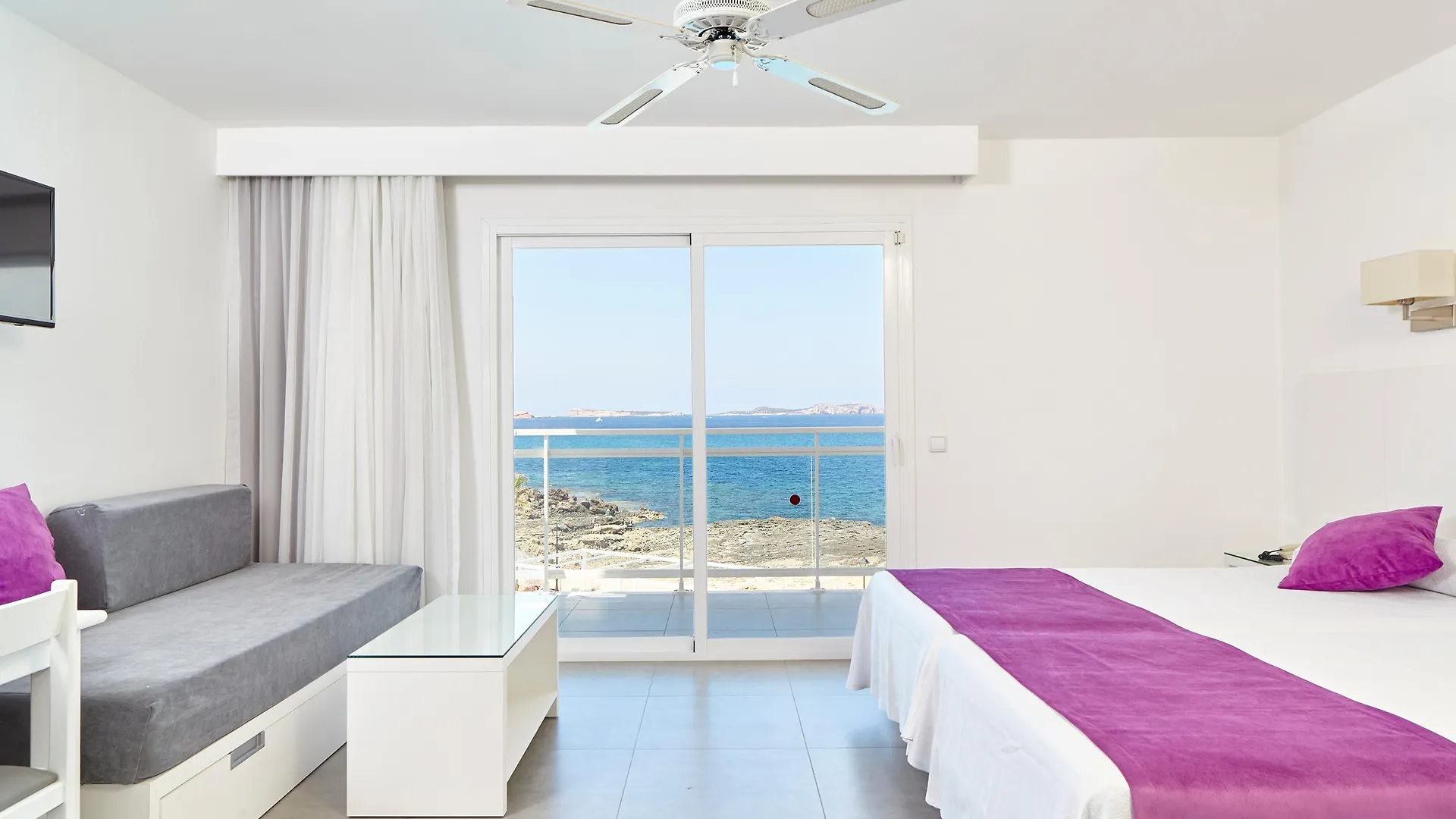 Aparthotel Nereida San Antonio  Spain