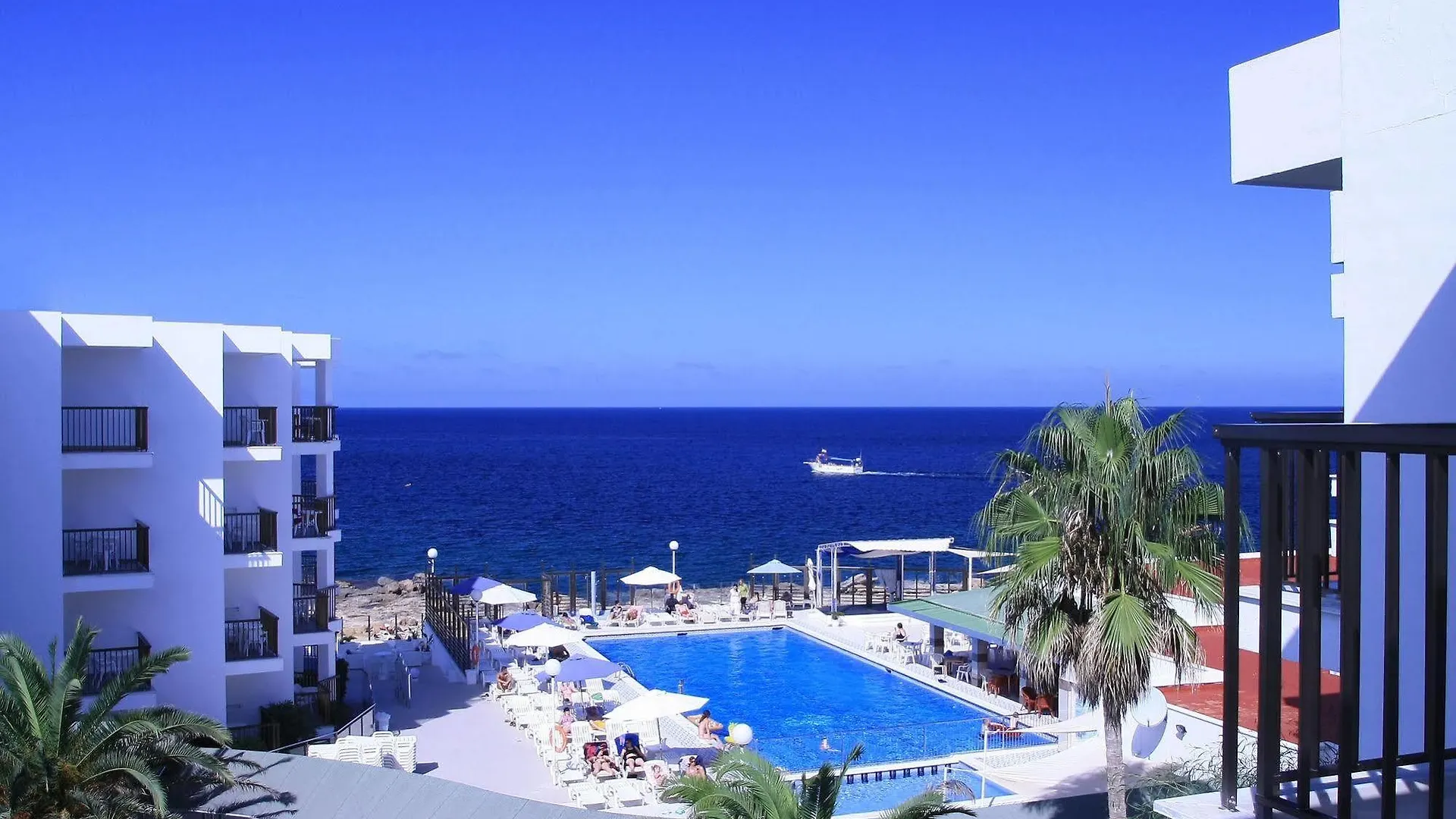 Aparthotel Nereida San Antonio  3*, San Antonio (Ibiza) Spain