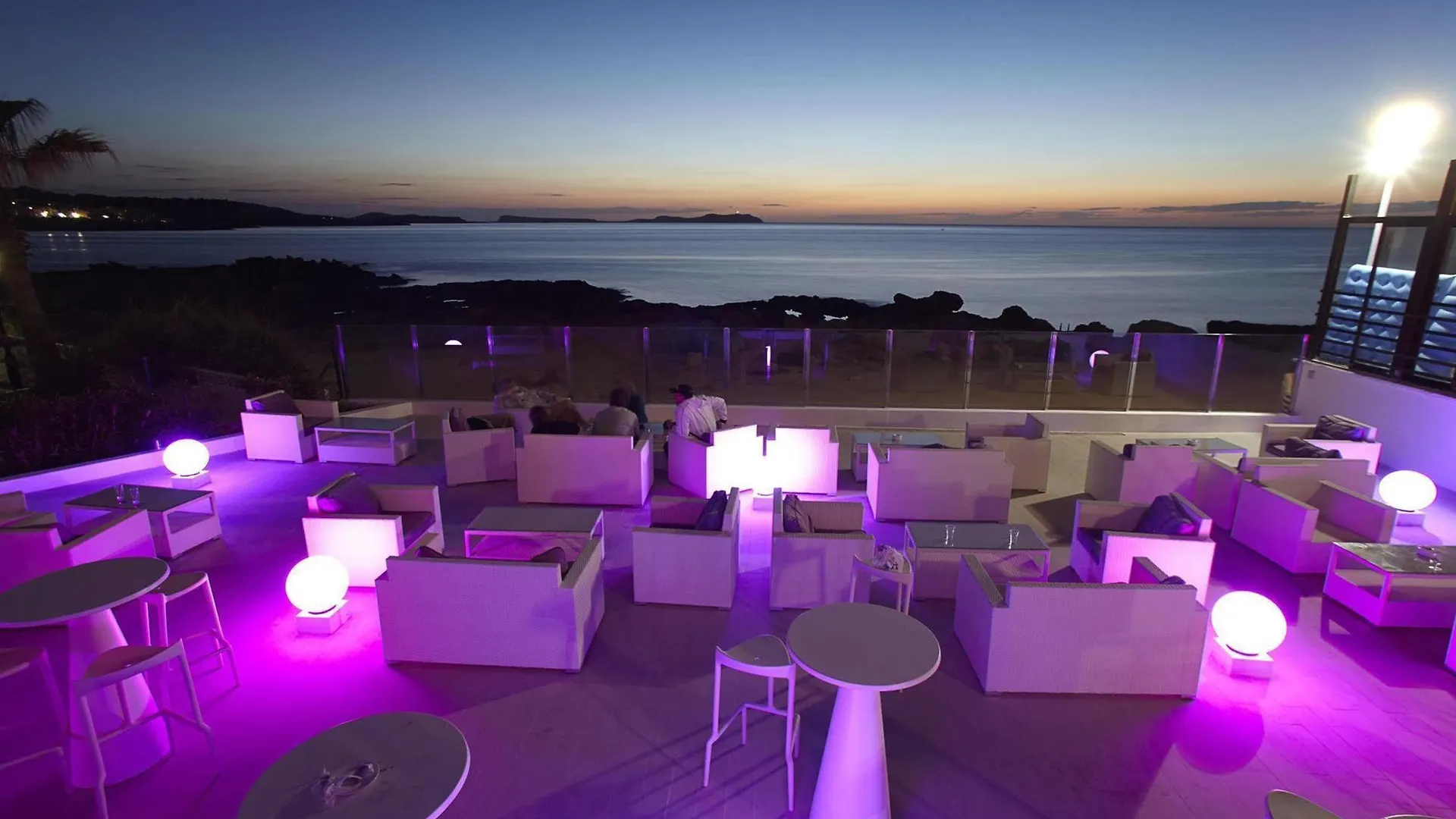 Aparthotel Nereida San Antonio  3*, San Antonio (Ibiza) Spain