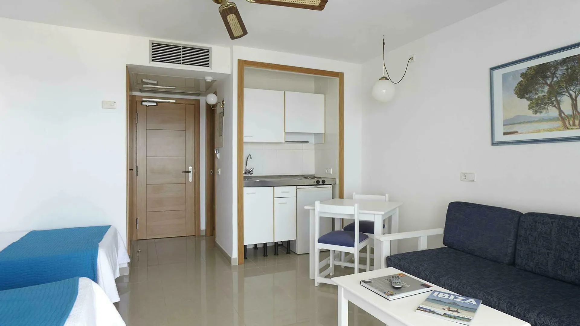 Aparthotel Nereida San Antonio  Apartment San Antonio (Ibiza)